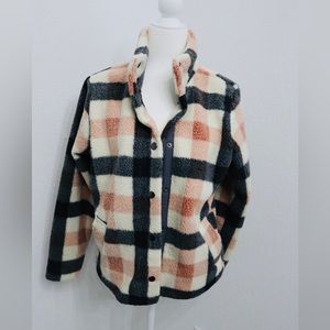 Maurice’s Pink and grey Sherpa jacket